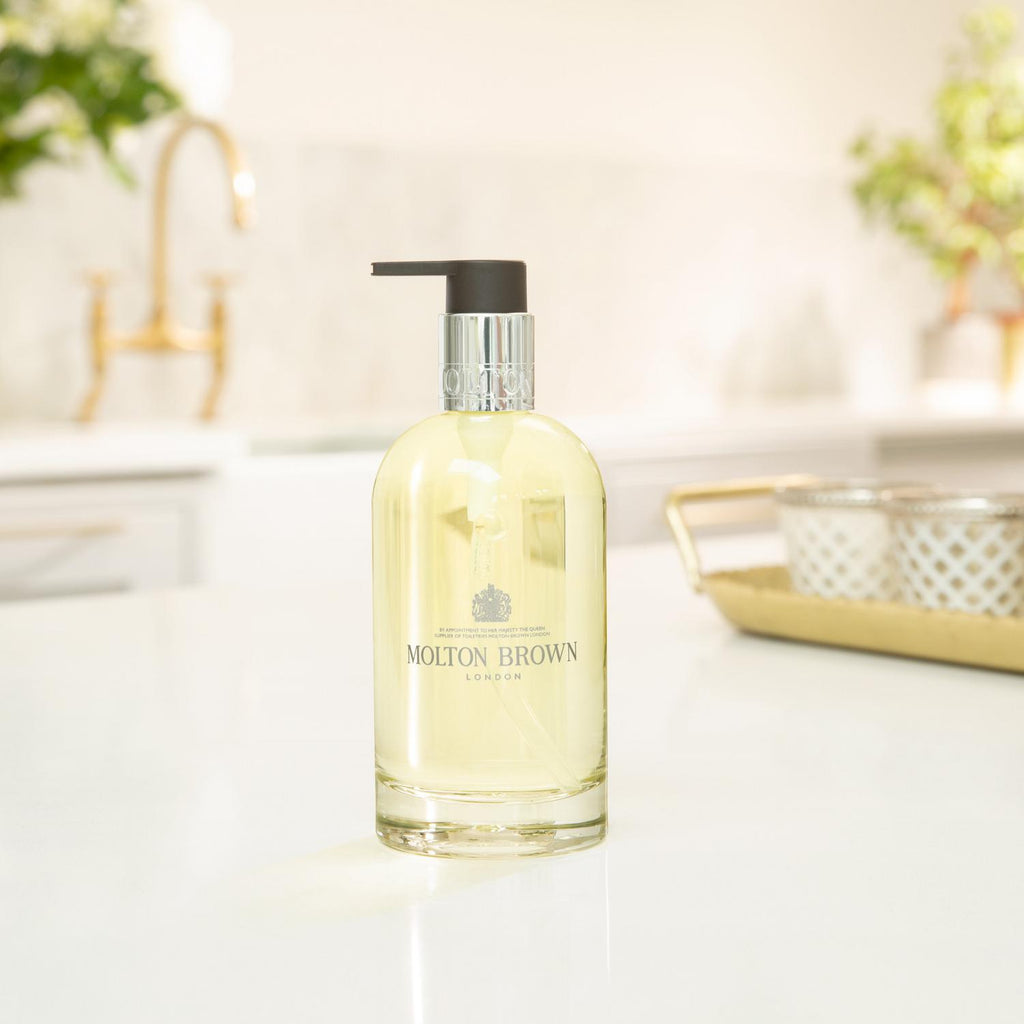 Molton Brown - Orange & Bergamot - Hand Wash (Glass Bottle)
